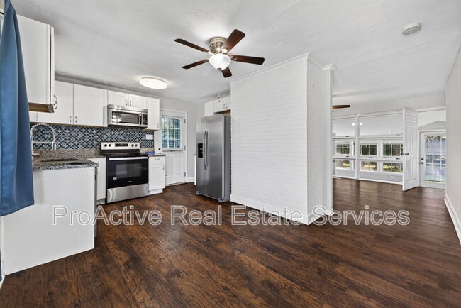 Photo - 1821 Gildner Rd