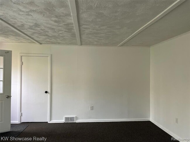 Photo - 4335 Territorial Rd