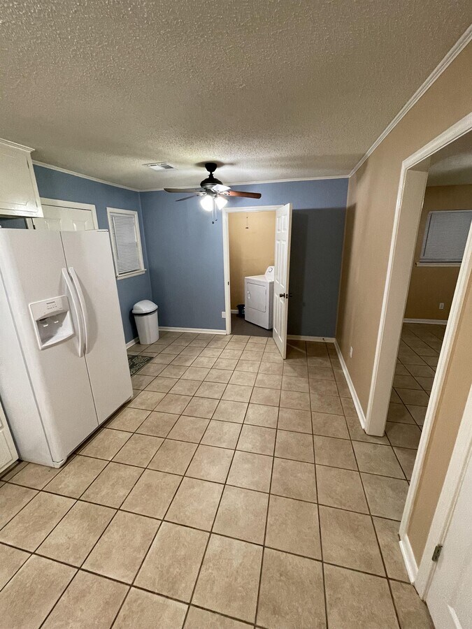 Photo - 109 Elizabeth Dr