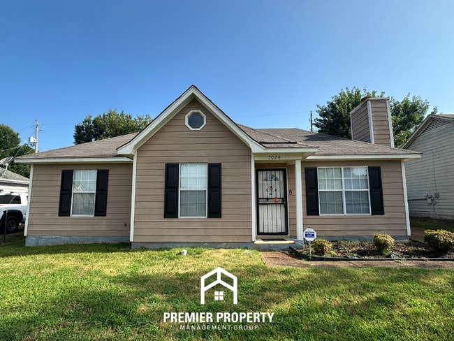 Building Photo - 3BR/2BA Cordova Rental with High Ceilings, Tile Kitchen Flooring & Fireplace