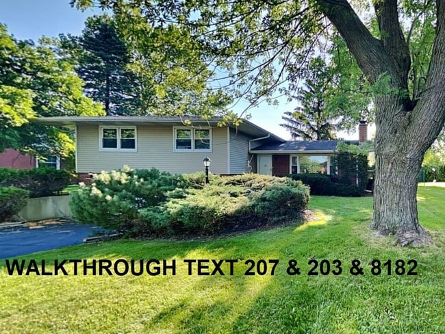 Building Photo - 2816 Briarwood Dr E Rental