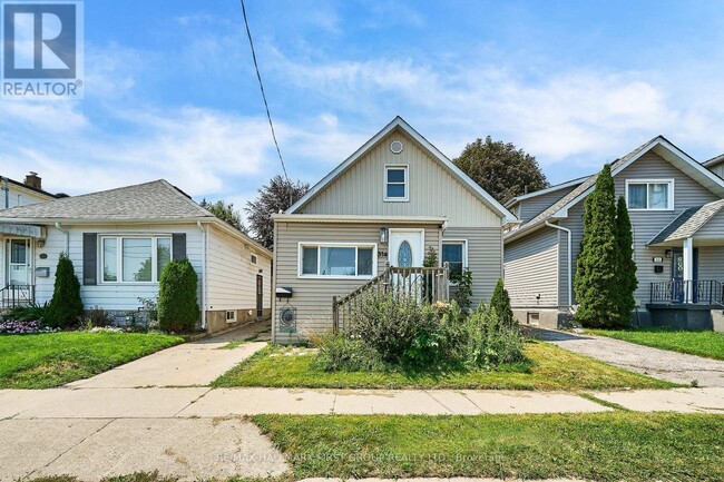 Photo - 314 Nassau St