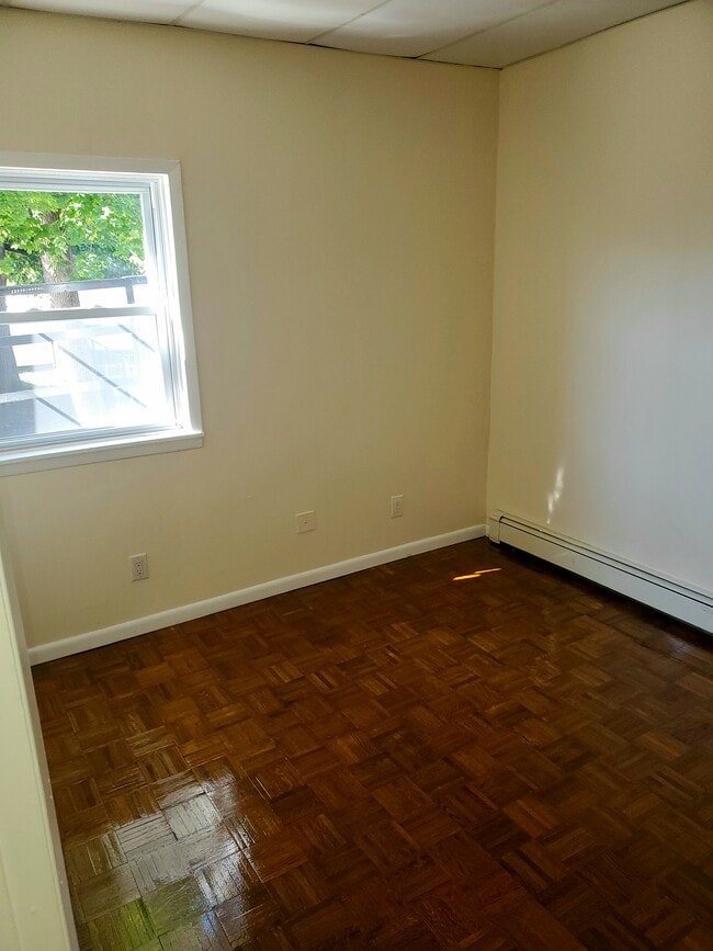 3 Hackensack St Unidad Bergen county Wood-ridge NJ