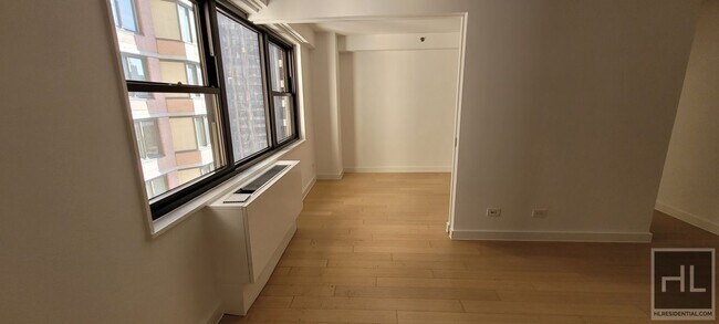 Photo - East 39th Street Unit 7C