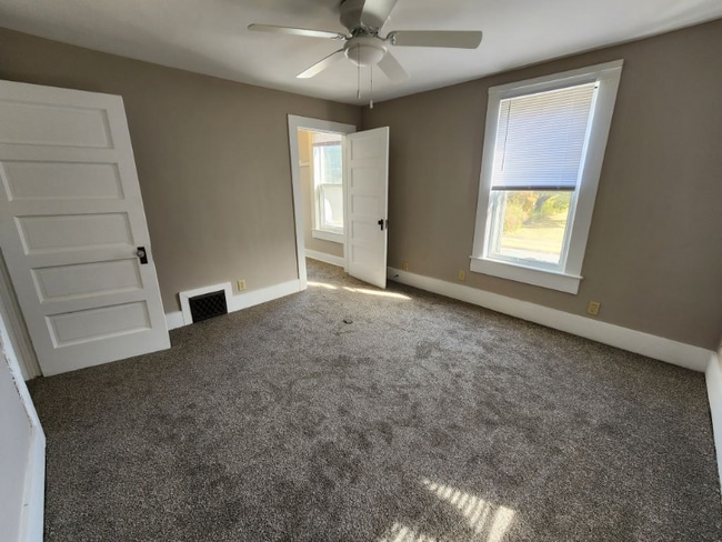 Photo - 2330 Grand Ave