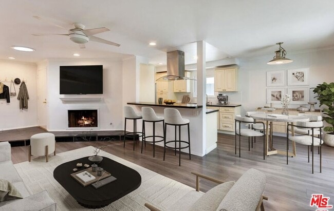 Photo - 1048 9th St Unidad 5