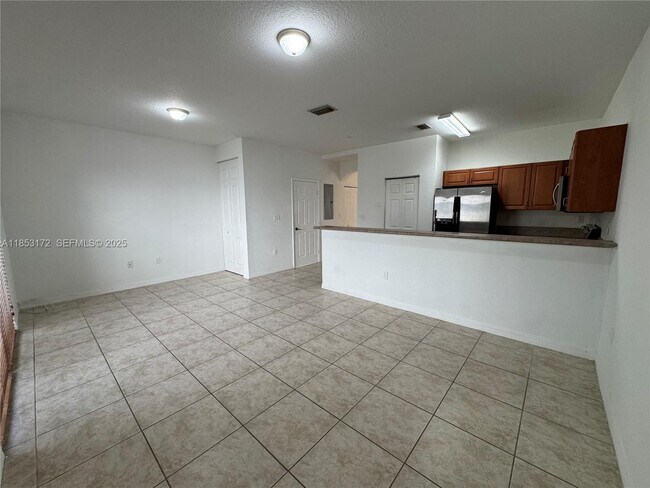 Photo - 14046 SW 49th St