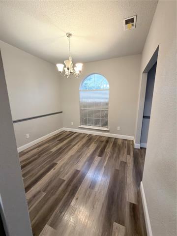 Photo - 807 Burr Oak Dr