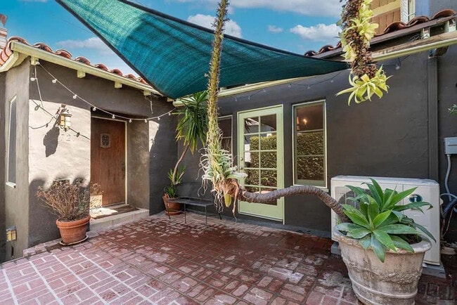 3727 Arbolada Rd