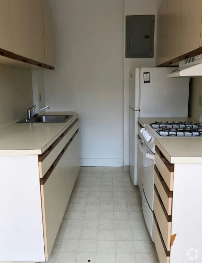 Building Photo - 3 Langdon St Rental