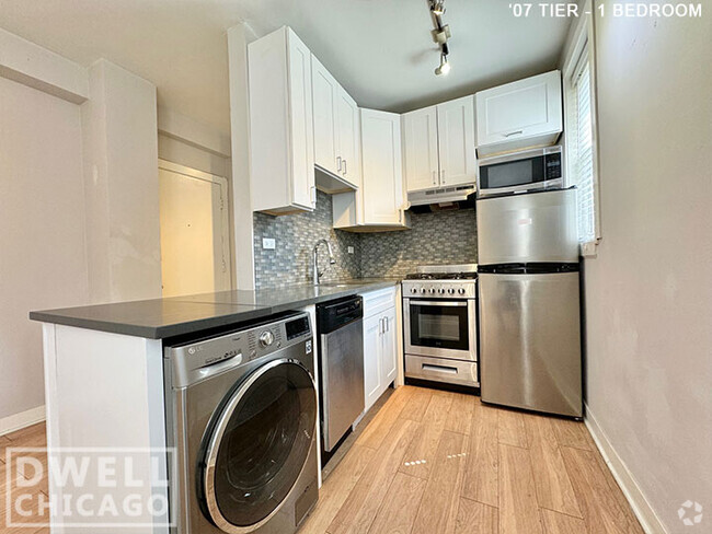 Building Photo - 541 W Belmont Ave Unit 1 Rental