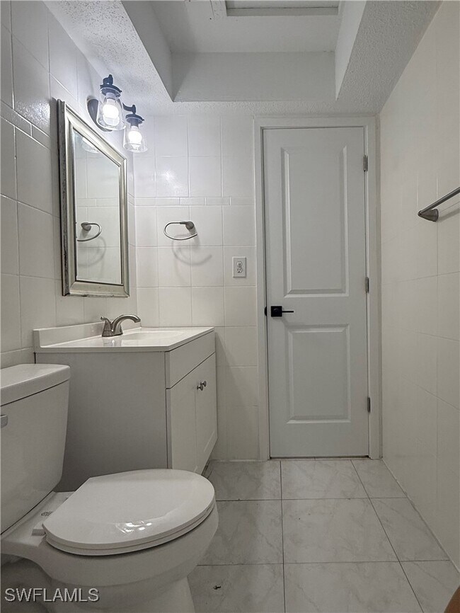 Photo - 3318 Del Prado Blvd S