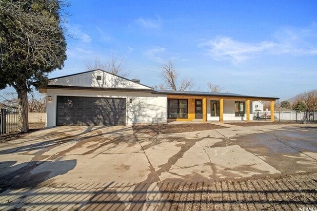 Photo - 5590 S Edgewood Cir Unit 2