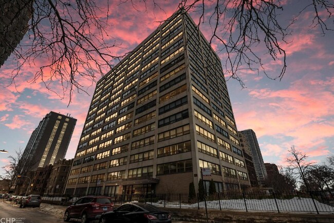 Photo - 707 W Gordon Ter Apartments