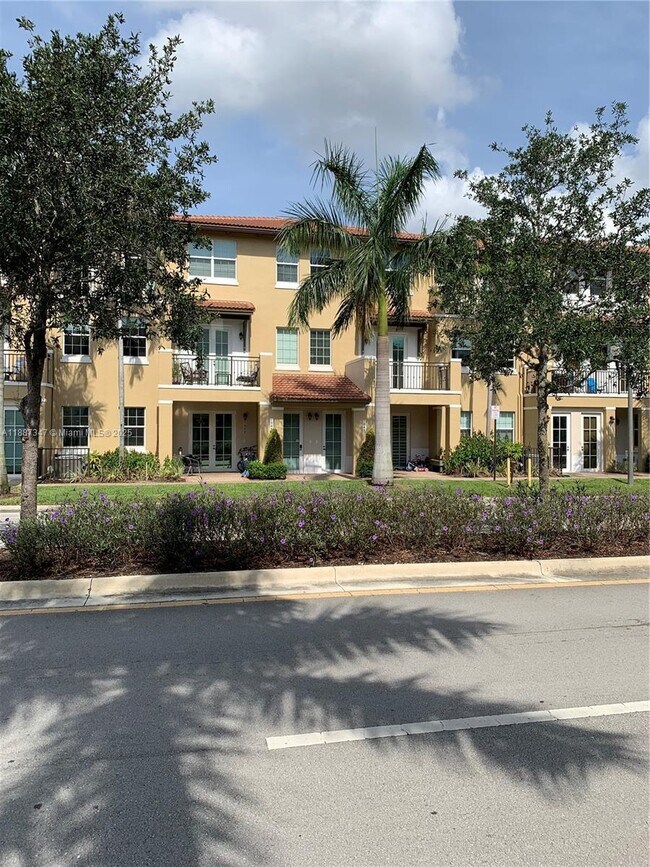 Photo - 1044 SW 147th Ave Unit 10105
