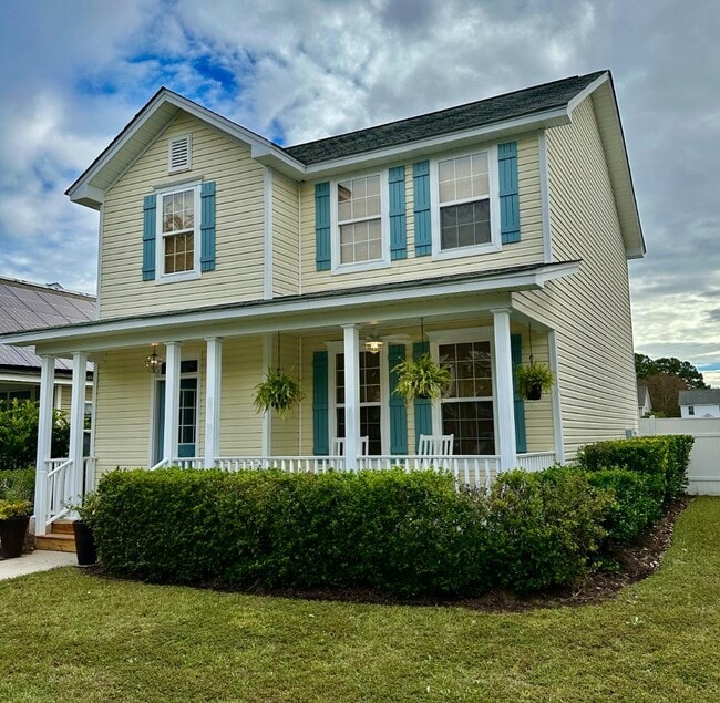 Photo - 44 Red Cedar St