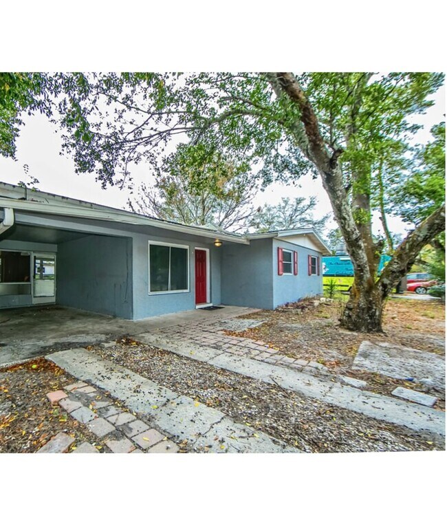 Photo - PRICE REDUCED!!!!!!Super Cute 3 Bedroom / ...