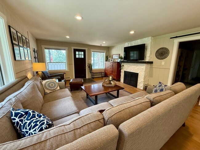 Photo - 32114 Upper Bear Creek Rd