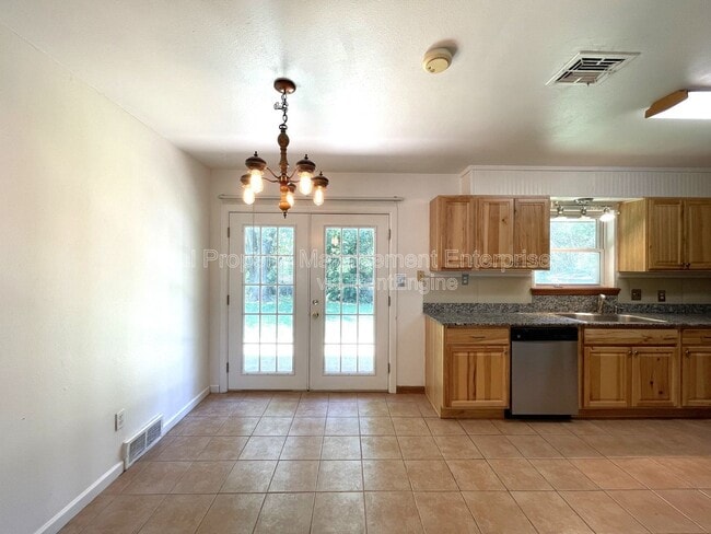 Photo - 1817 Hardy Dr