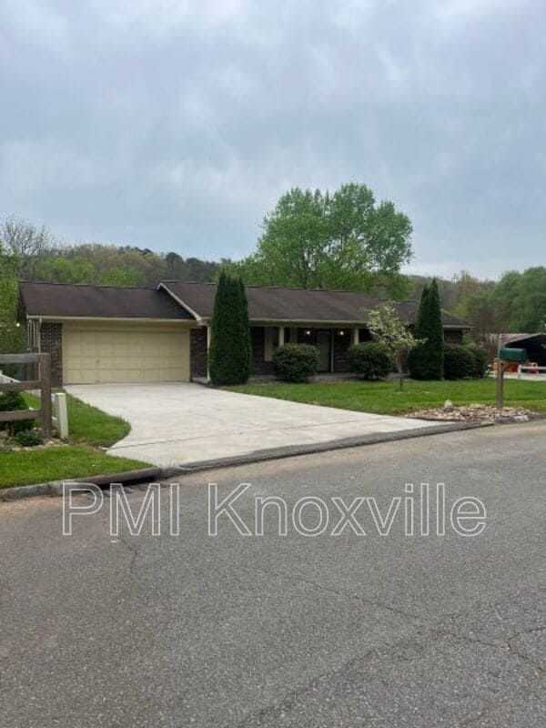 Building Photo - 4723 Zirkle Dr