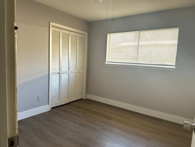 Photo - 926 Summers Dr