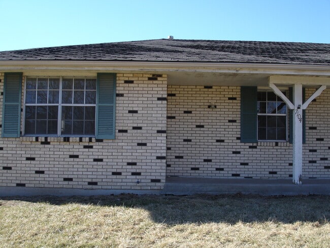 Photo - 7104 N Park Ave