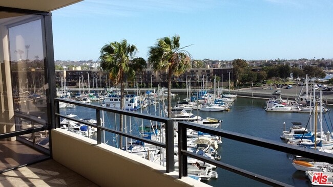 Photo - 4265 Marina City Dr Unidad 202