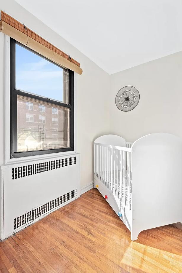 Photo - 811 Cortelyou Rd