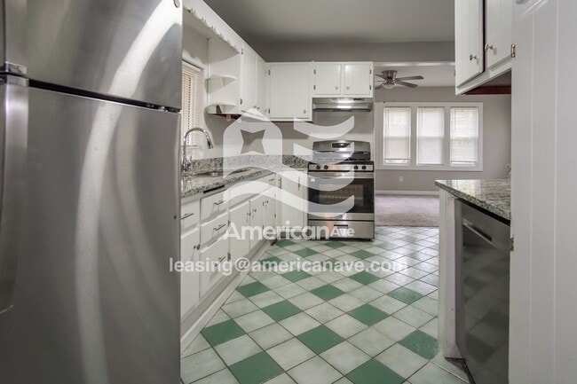 Photo - 414 Johnston Rd