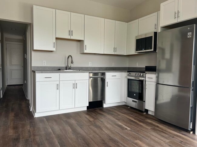 Building Photo - 2005 N 2nd St Unit 3 Rental