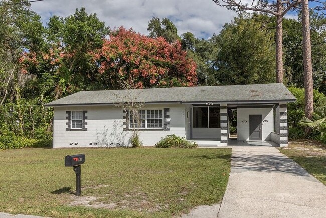 Building Photo - 831 N Arlington Ave