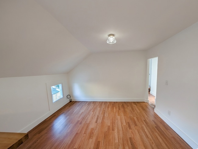 Photo - 1023 NE Webster St Unidad 1023 Webster