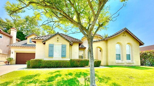 Fantastic Single-Story in the desirable an... - Fantastic Single-Story in the desirable an... House