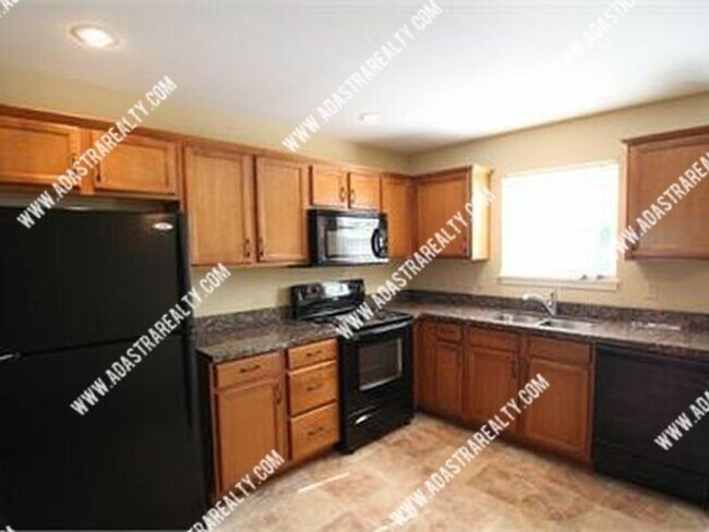 Photo - Beautiful Platte City Townhome-Available in APRIL!!