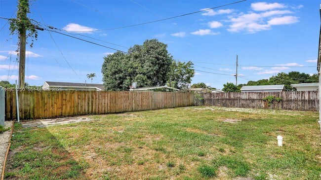 Photo - 6408 Grant Ct