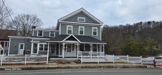 5 Glen Rd Unit 5A 1st floor