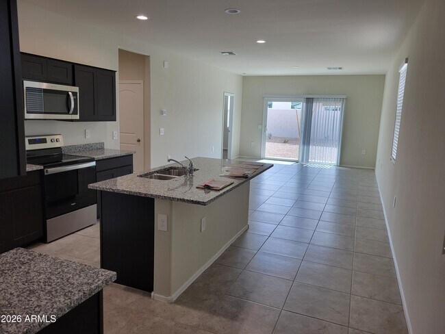 35457 W San Alvarez Ave