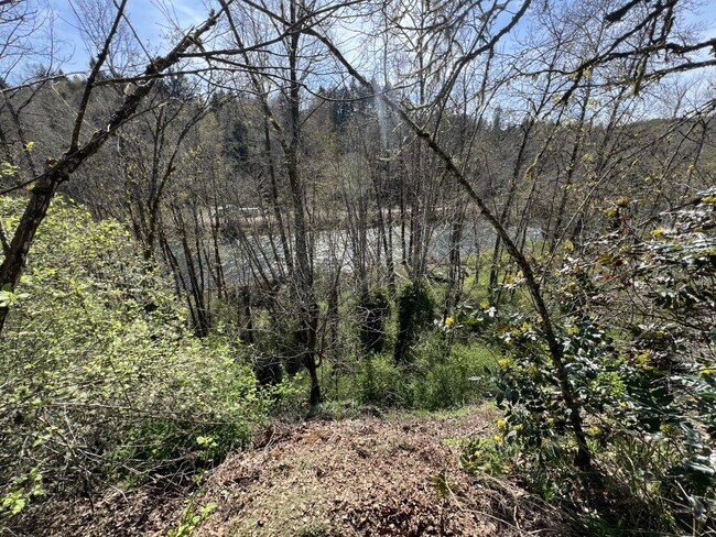 Photo - 2972 Cliffs Rd