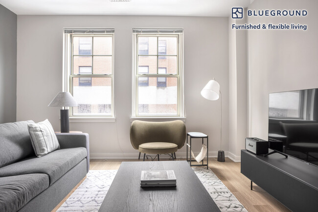 Building Photo - 632 Massachusetts Ave Rental