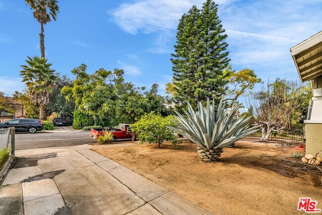 Photo - 2014 5th Ave