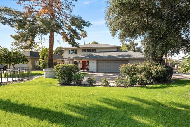 Photo - 8464 N 7th Ave