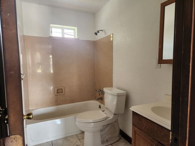 Photo - 11417 Jefferson Hwy