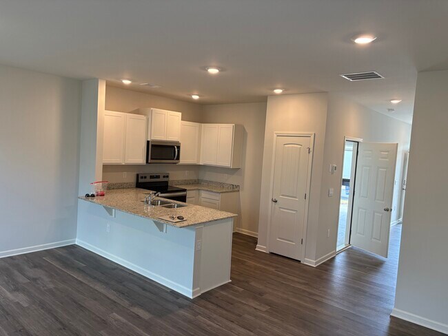 Photo - 1005 N 2nd Ave NW