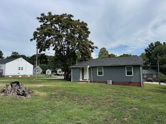Photo - 127 Lawrence St
