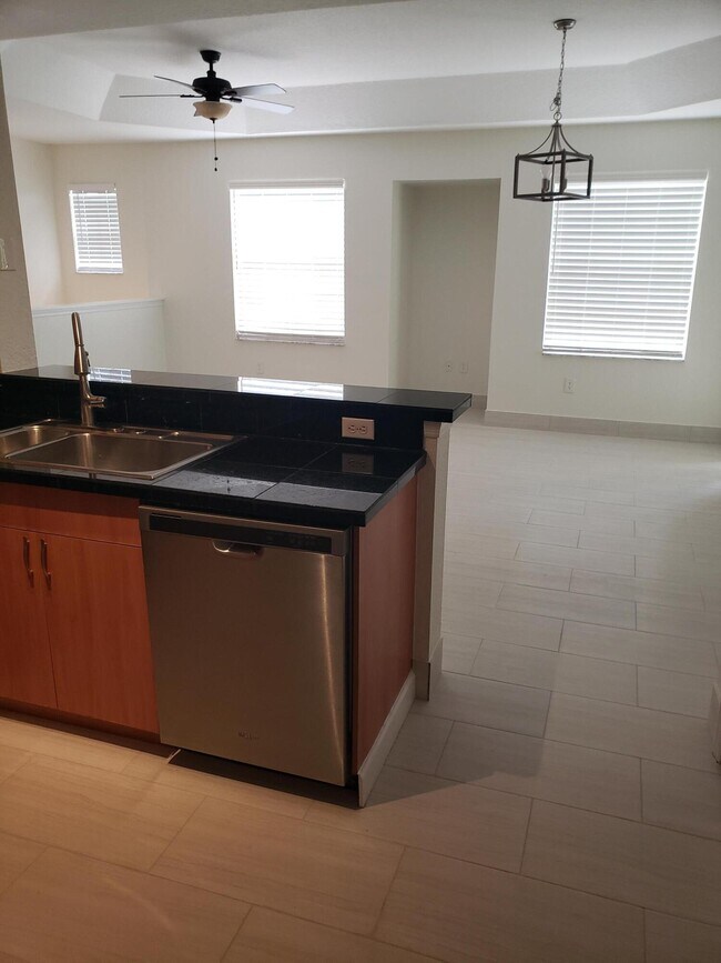 Photo - 1101 Belmont Pl Unit 1101