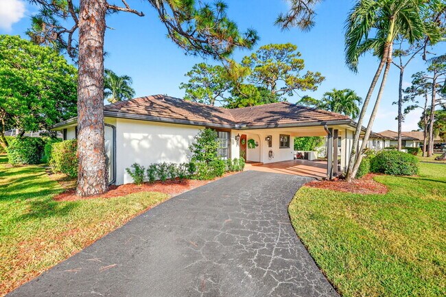 Photo - 435 Pine Villa Dr