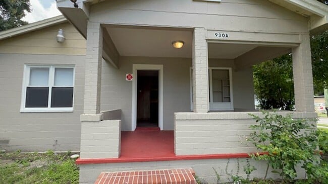 930 18th St Unit 930 18TH ST A