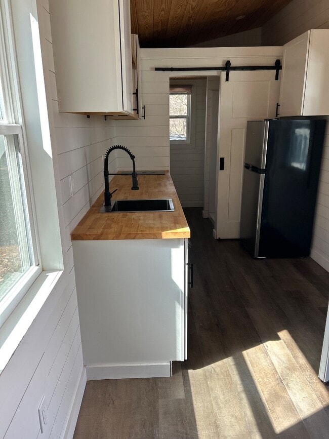 Photo - 2015 Union School Rd SW