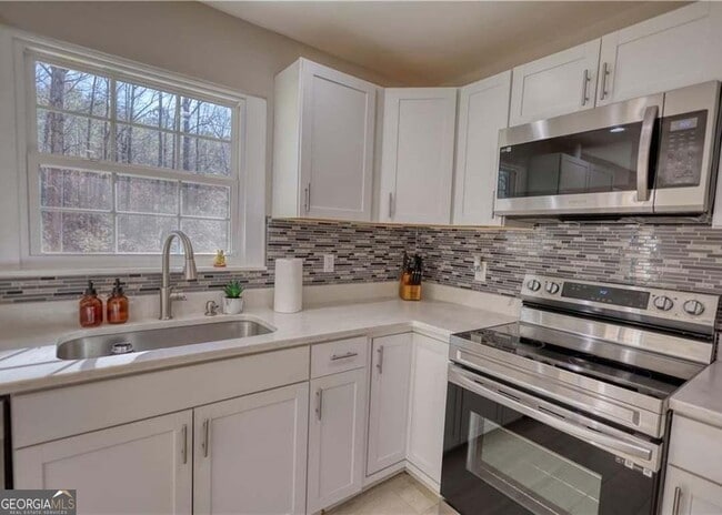 Photo - 115 Holly Brook Rd SW