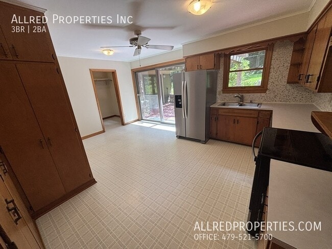 Photo - 1054 N Eva Ave
